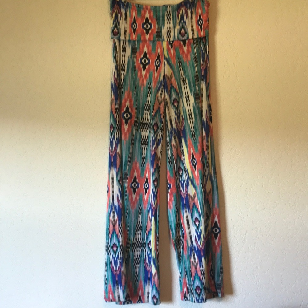 NWOT Boutique Patterned Pants